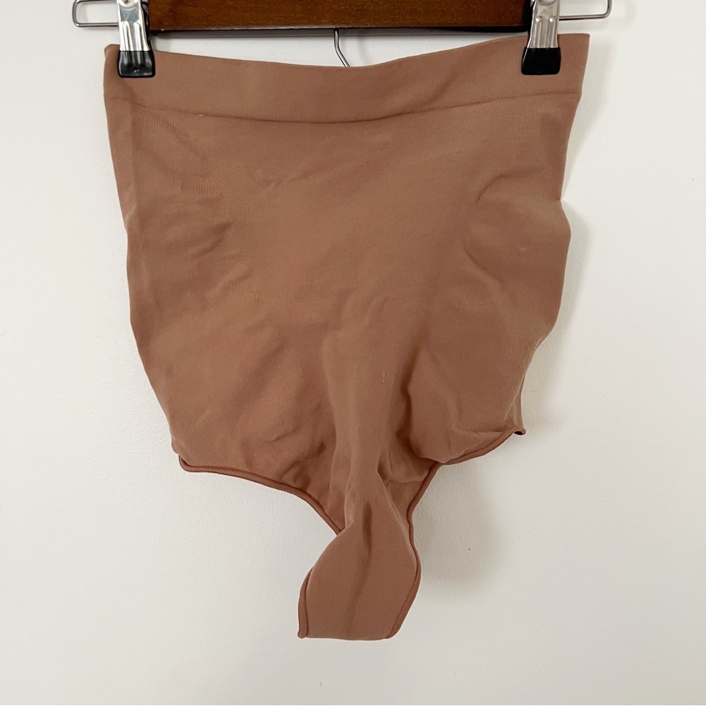 SKIMS High Waist tummy control thong panties underwear size 4x/5x nwot